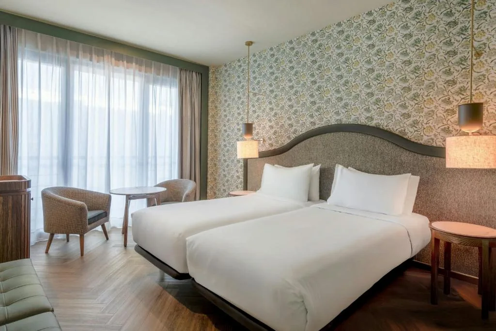 スタンダードルーム シングルベッド2台 — AC Hotel Ciudad de Sevilla by Marriott