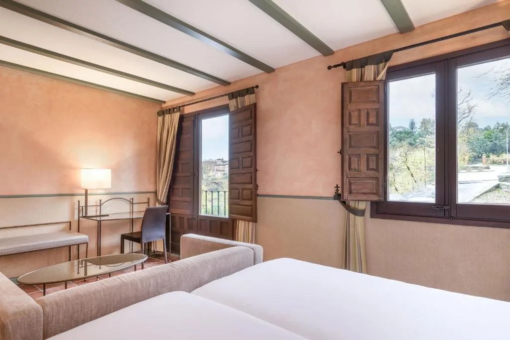 Standaard tweepersoonskamer - 2 bedden — AC Hotel Ciudad de Toledo by Marriott