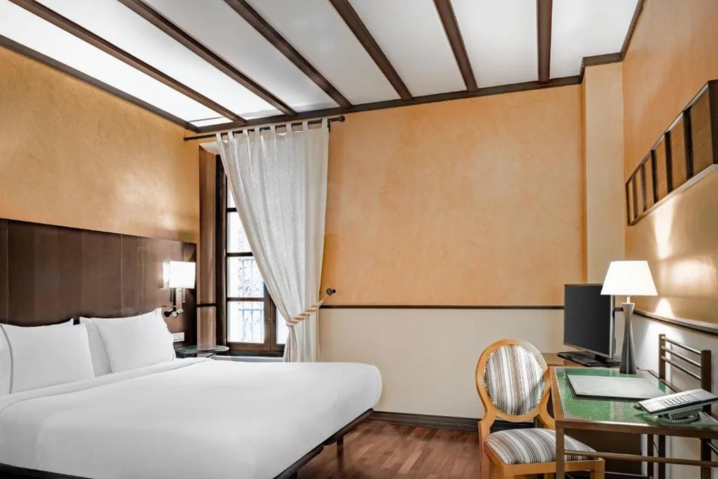 Camera Standard - letto extra-large — AC Hotel Ciudad de Tudela by Marriott