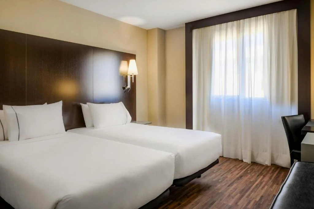 スタンダードツインルーム - ベッド2台 — AC Hotel Elda by Marriott