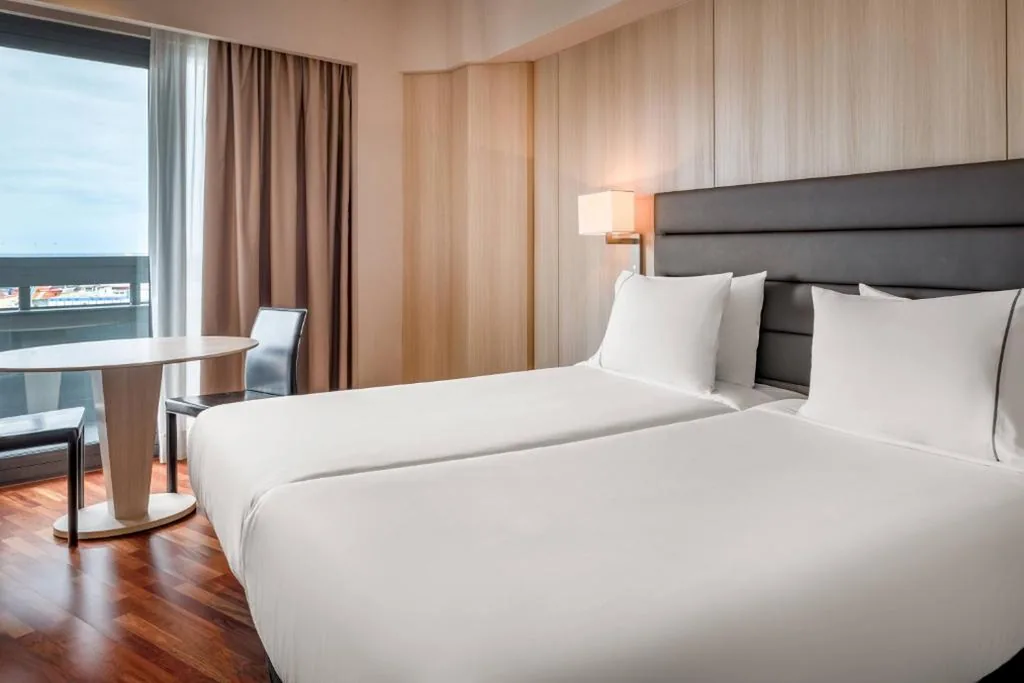 Quarto Standard - 2 camas individuais — AC Hotel Gran Canaria by Marriott