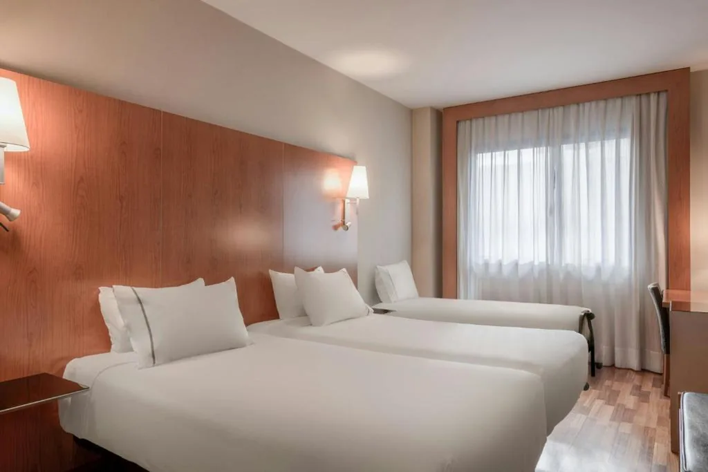 トリプルルーム（ベッド2台） — AC Hotel León San Antonio by Marriott