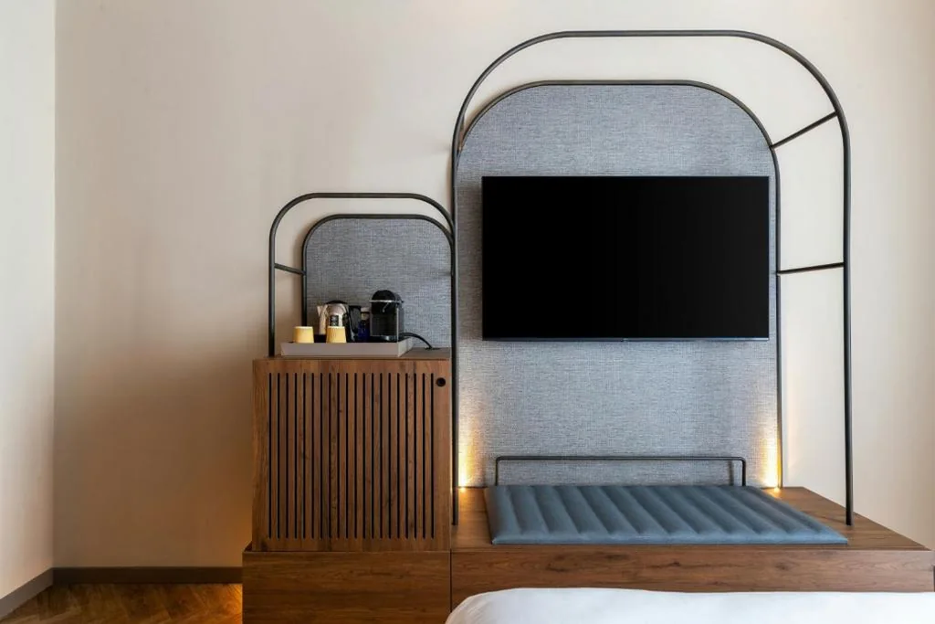 Superior Double Room — AC Hotel Palacio Universal by Marriott