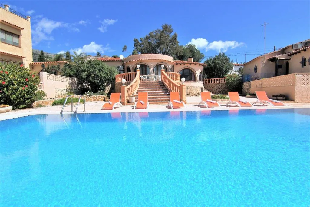Villa con piscina privada — ACAN0306