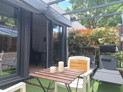 Acero y Piedra Apartamentos con jardín privado — 写真 4