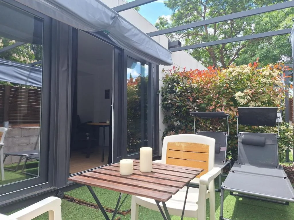 庭の眺めを楽しめるアパートメント — Acero y Piedra Apartamentos con jardín privado