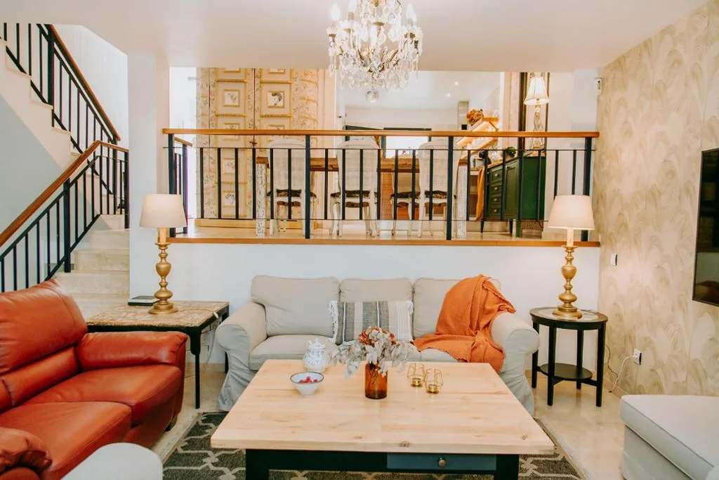 Casa de 3 dormitorios — Acogedor adosado con piscina