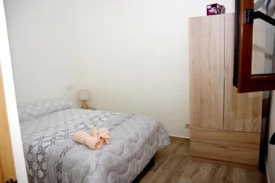 Acogedora casita con barbacoa — 写真 2