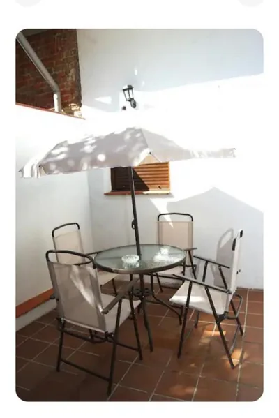 Acogedora casita con barbacoa — 写真 7