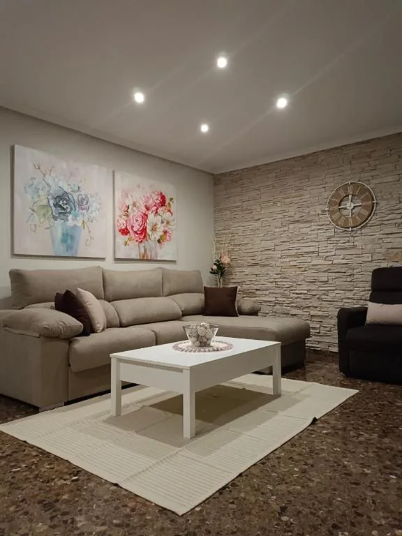 Casa de 4 dormitorios — Acogedora y confortable casa familiar en L'Olleria