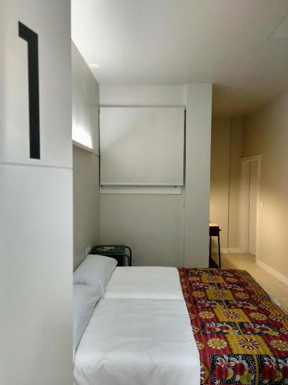 Chambre double avec salle de bains privative — Acolá Rooms