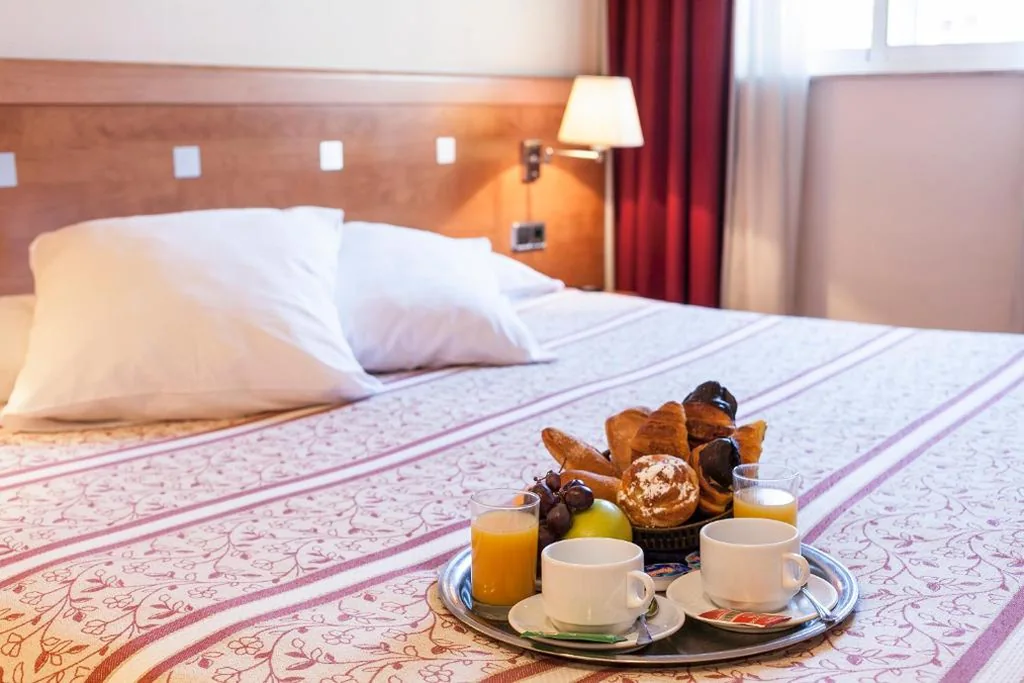 Double Room - 1 or 2 Beds — Acta Antibes