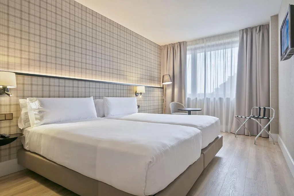 Superior Double Room - 2 Beds — Acta CITY47