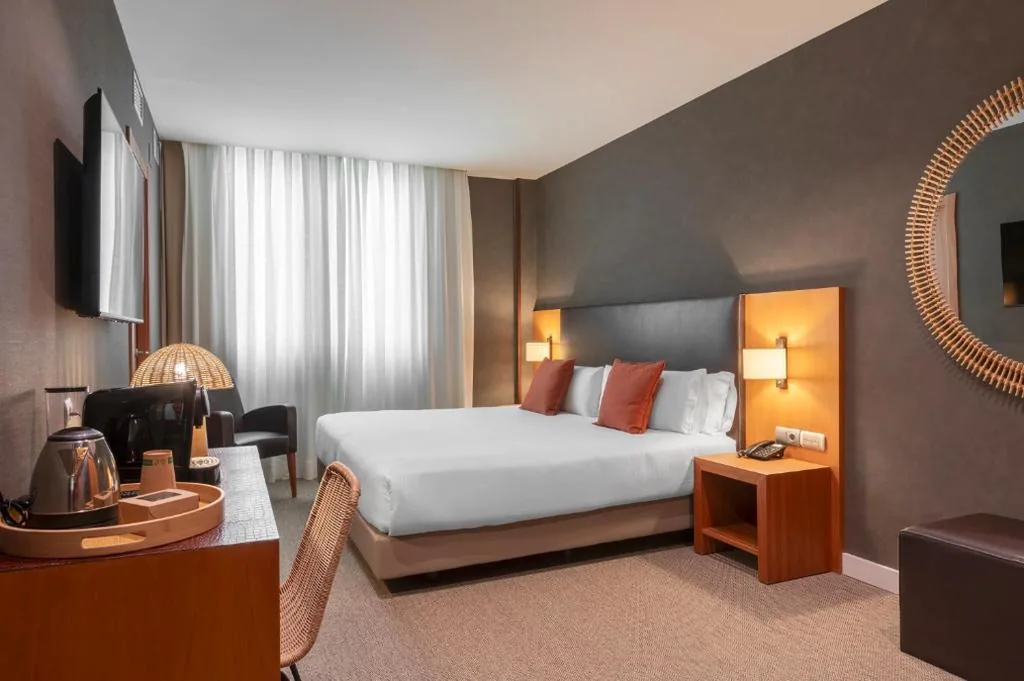 Superior Double Room — Acta Sant Just