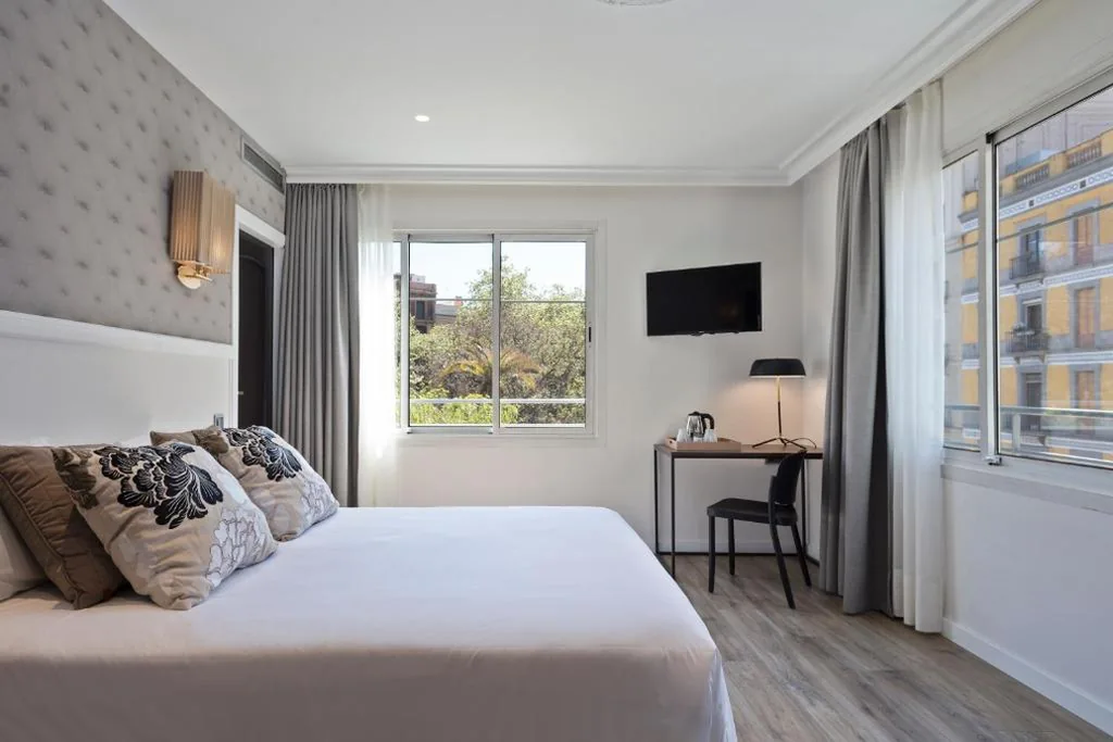 Superior tweepersoonskamer - 1 of 2 Bedden — Acta Splendid