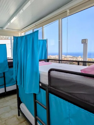 Adeje Nest Hostel — Foto 2