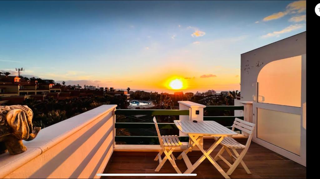 Adeje Sunset Ocean View penthouse Balcony C