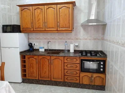 adosado cerca del mar — Foto 9