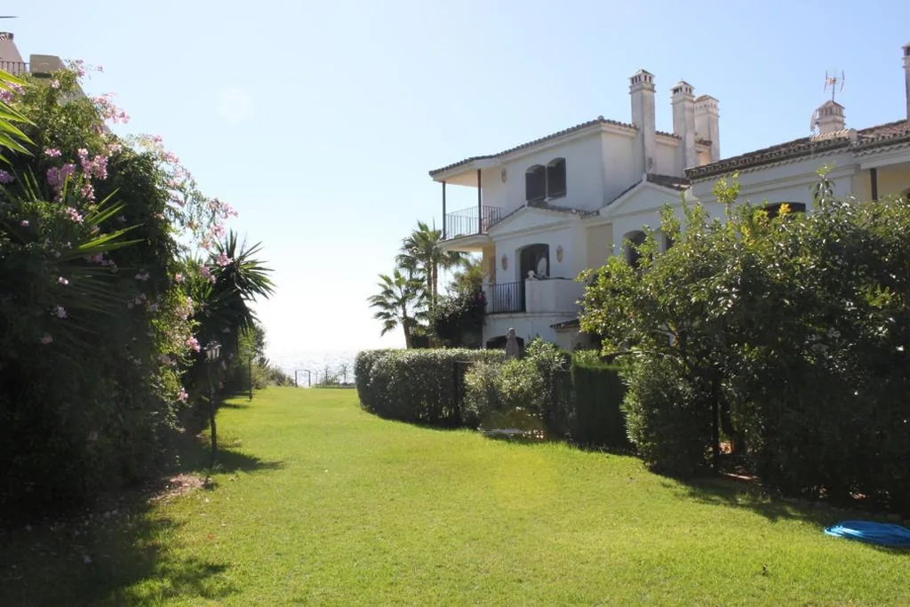 Casa Unifamiliar de 2 dormitorios — Adosado junto al Mar