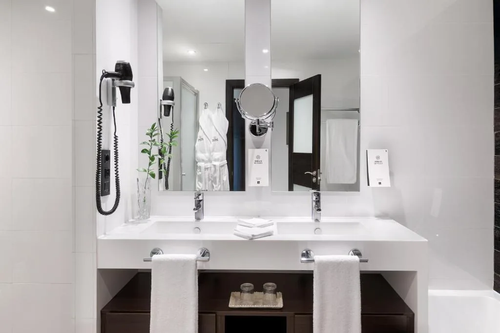 Camera Doppia Comfort con vista sulla piscina o sul giardino — Adrián Hoteles Jardines de Nivaria