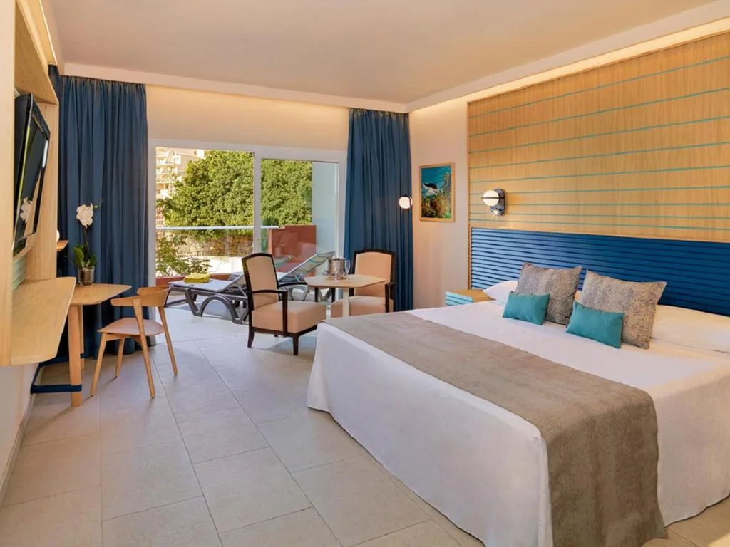 Standaard tweepersoonskamer - 1 of 2 bedden — Adrián Hoteles Roca Nivaria