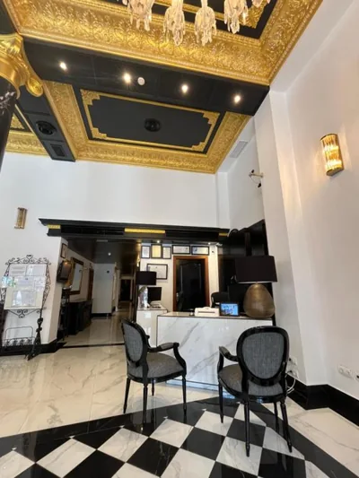 Adriano Boutique Sevilla — 写真 5