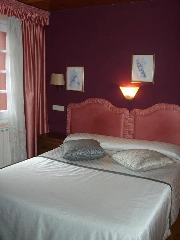 Eenpersoonskamer — Aero Hotel Cerdanya Ca L'eudald