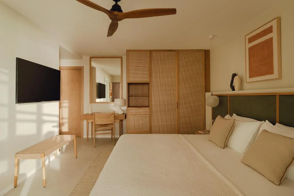 Habitación Doble Deluxe con vistas laterales al mar — Aethos Hotel Mallorca