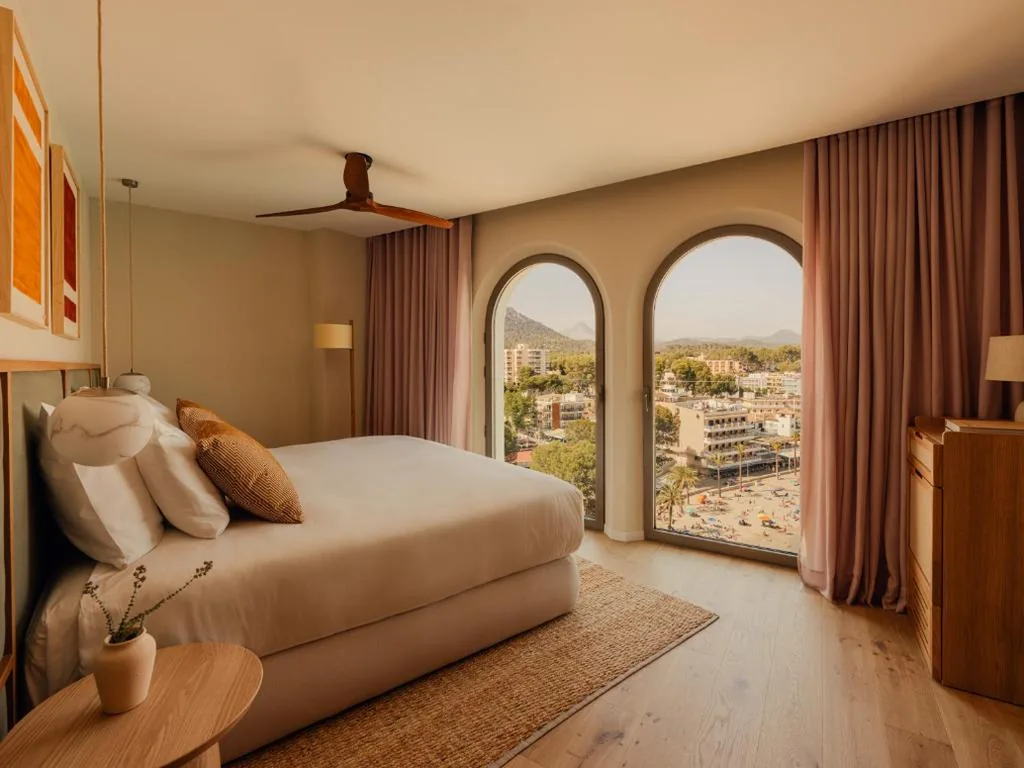 Suite Junior con vistas al mar — Aethos Hotel Mallorca