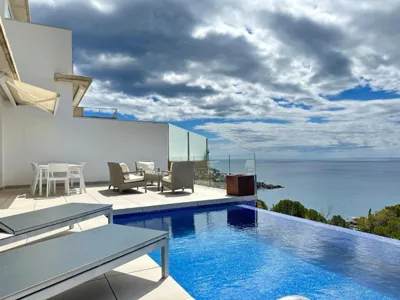 Agi Turo Villa — Foto 6