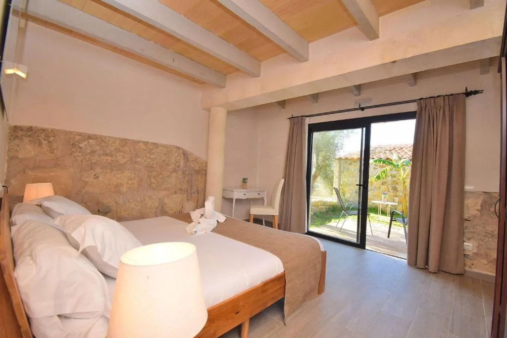 Double Room with Garden View or Terrace — Agroturisme Es Racó De Maria