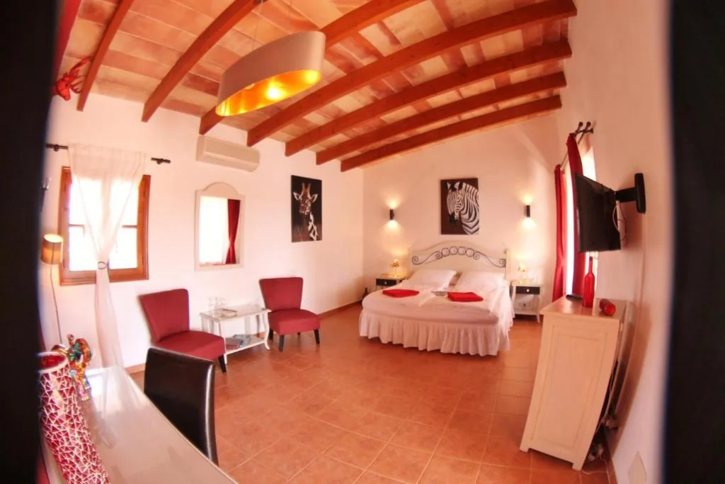 Camera Matrimoniale Deluxe — Agroturismo Finca Sa Tanca