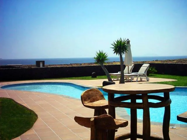 Villa mit 2 Schlafzimmern — Aguamarina 21