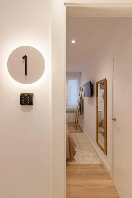 Camera doppia con bagno privato — AH Hostel Room4You Oviedo VUT3026AS