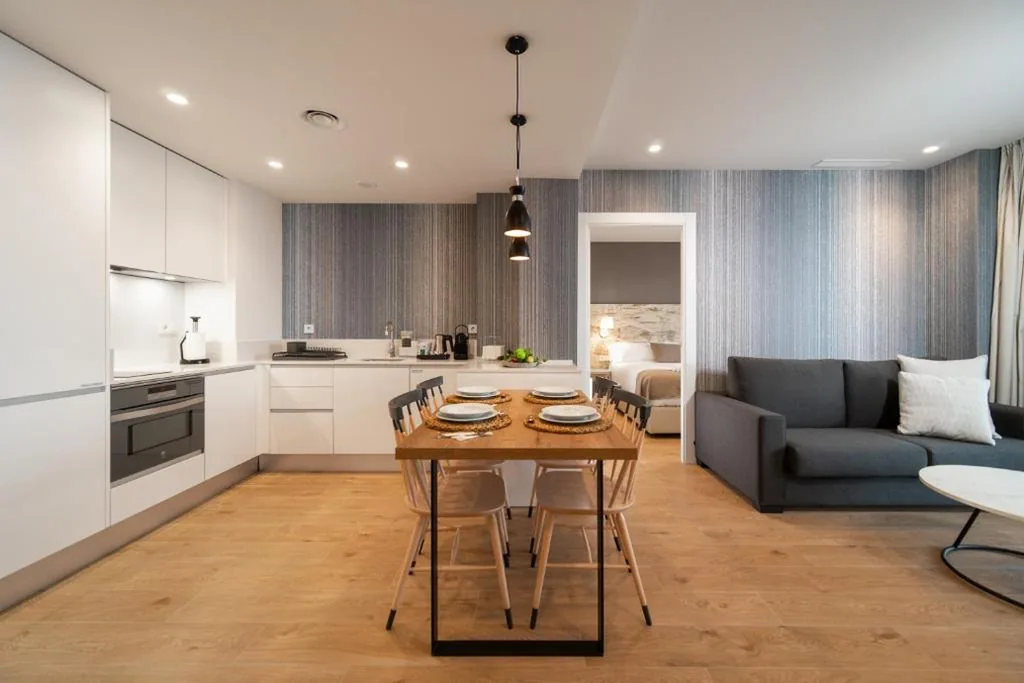 Apartamento de 2 dormitorios — Ahoy Apartments