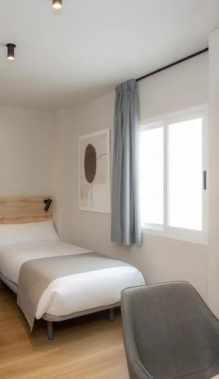 シングルルーム — Aila II Hotel Boutique by SingularStays - Digital Access