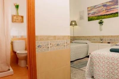 Aire Hostal en Los Alcores Recepción telefónica Auto Check-in — Foto 7