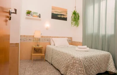 Aire Hostal en Los Alcores Recepción telefónica Auto Check-in — Foto 8
