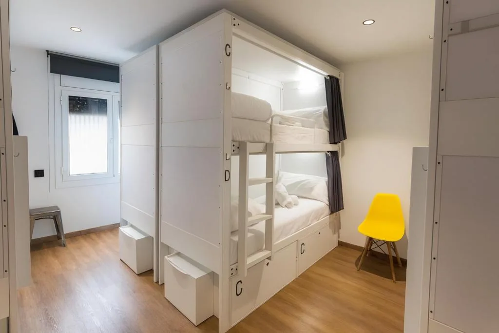 Bed in 8-Bed Dormitory Room — Airhostel Barcelona Airport 24h