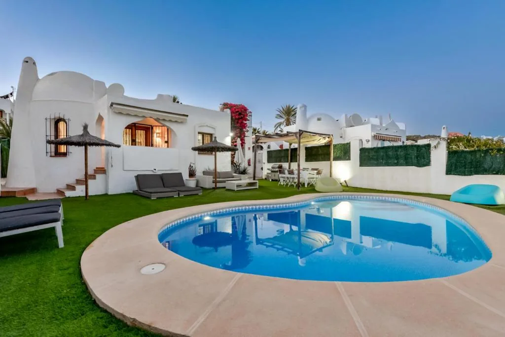 Villa con piscina privata — Aitana - By Almarina Villas