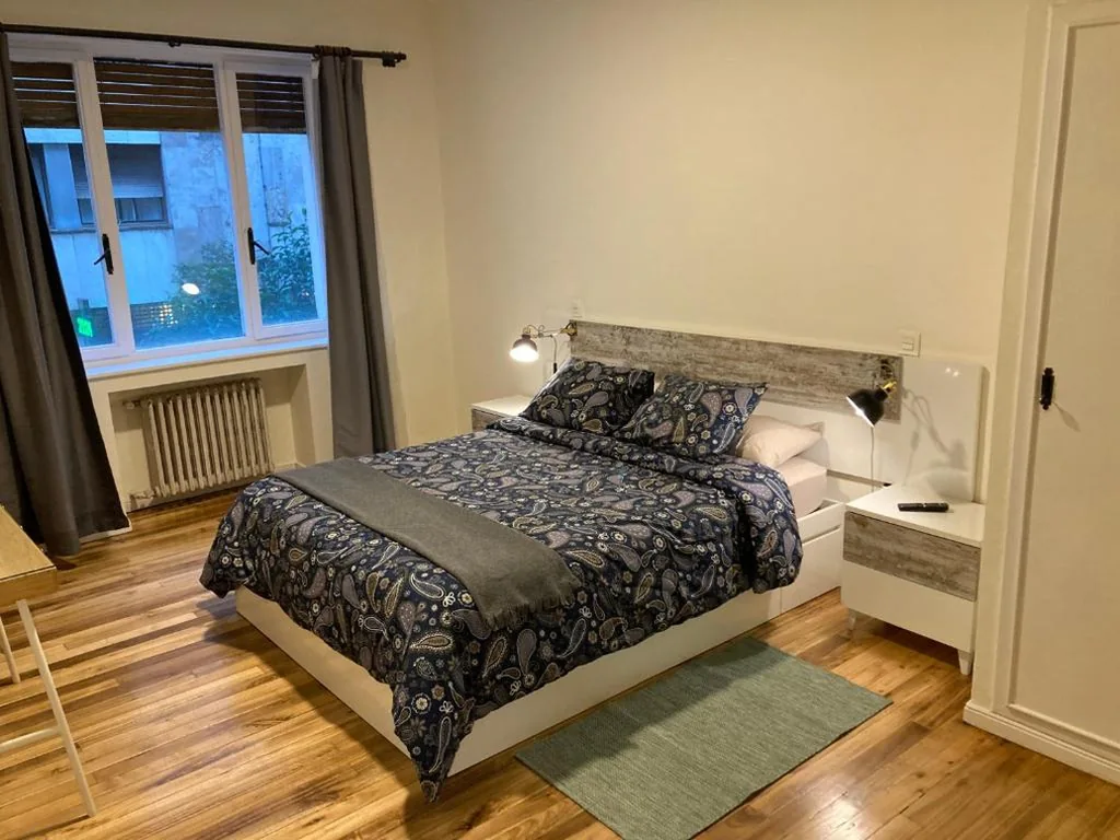 Double Room with Shared Bathroom — Akasha Arima