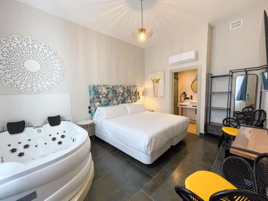 Chambre avec baignoire balnéo — Akla Hotel Badajoz