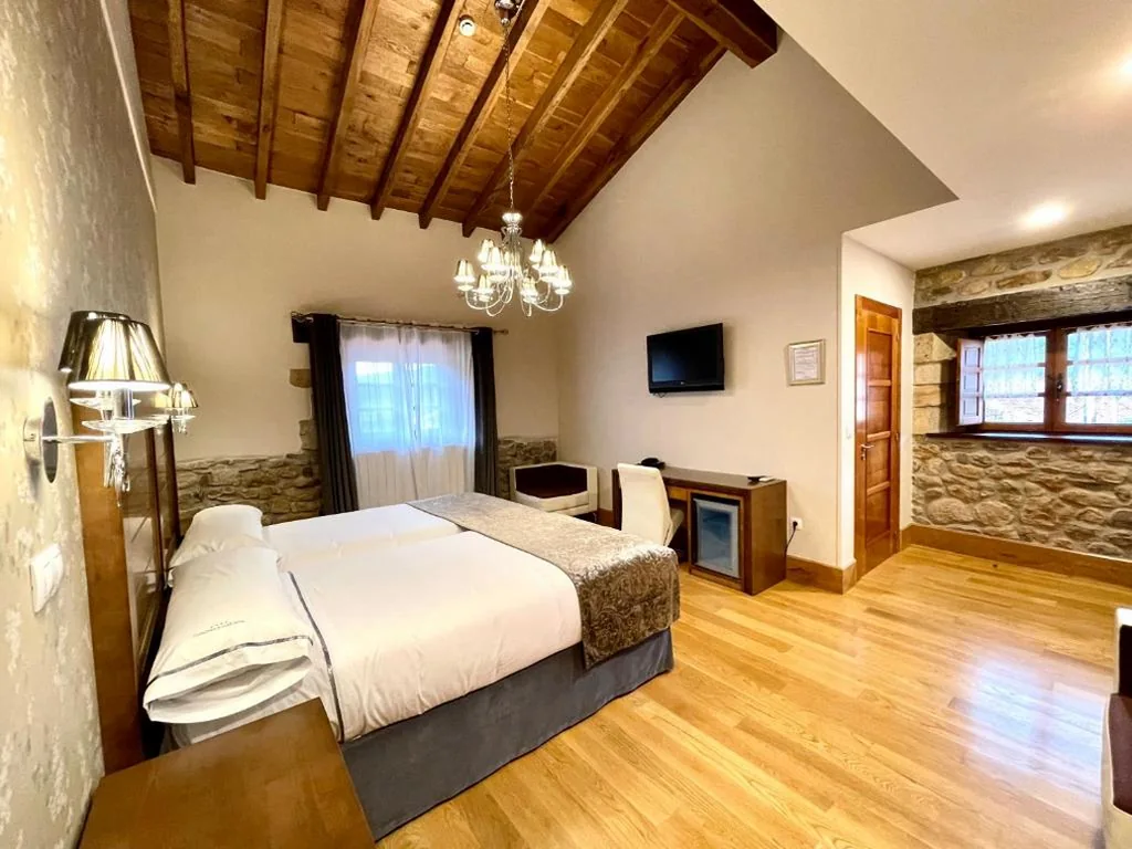 Suite Superior — Akla Hotel Suites Valles Pasiegos