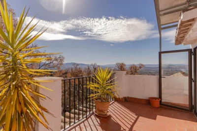Albalh Apartamentos - La Casita de la Plaza en Albaicín Granada con Terraza Privada y Vistas Espectaculares — photo 9