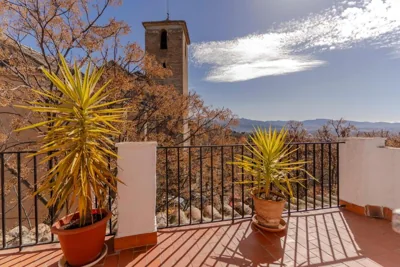 Albalh Apartamentos - La Casita de la Plaza en Albaicín Granada con Terraza Privada y Vistas Espectaculares — photo 10