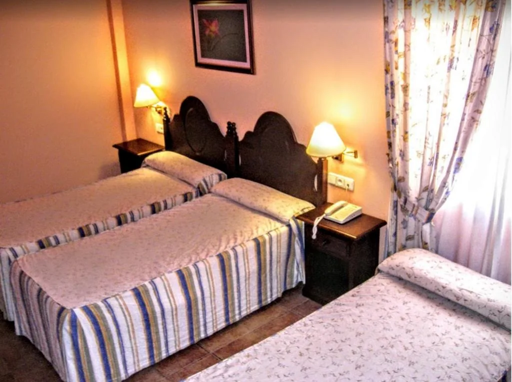 Triple Room — Albenzaire Hotel Asador