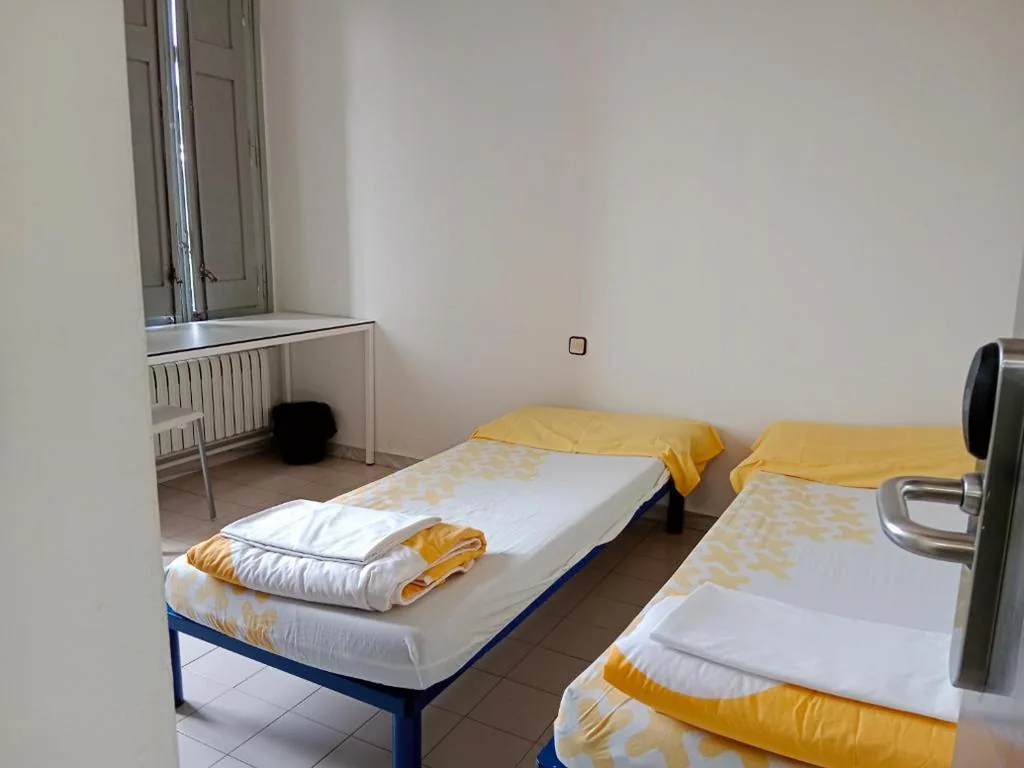 Doppelzimmer – 2 Betten — Alberg Barcelona Xanascat