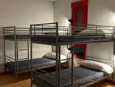 ALBERGUE A POBRA DO BROLLON — foto 2