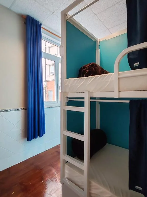Posto letto in dormitorio condiviso misto da 20 letti — Albergue A Ponte Ribadeo
