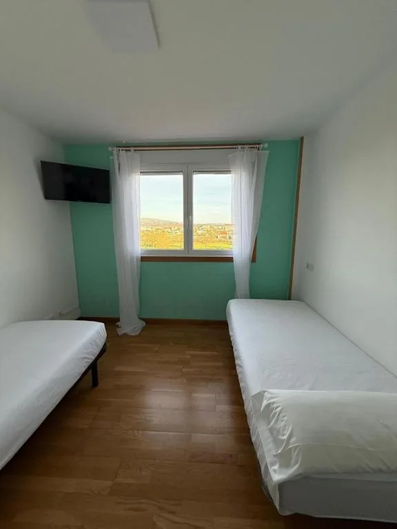 Tweepersoonskamer met 2 bedden — Albergue Alfonso II